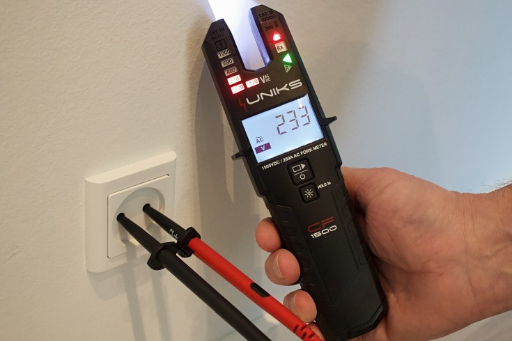 Spændings-/gennemgangstester  med åben strømtang, Uniks CF1500D