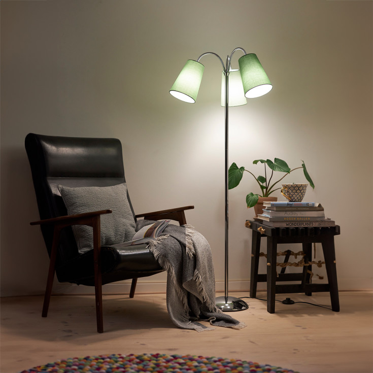 Nielsen Light Salsa golvlampa, krom med gröna nyanser skärmar