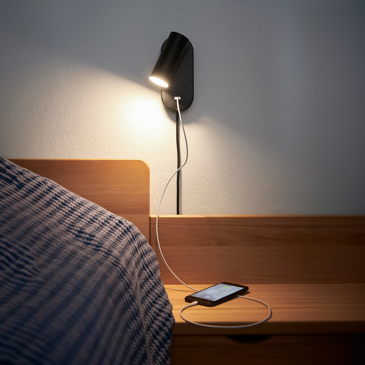 Nielsen Light Ego vägglampa med USB, svart