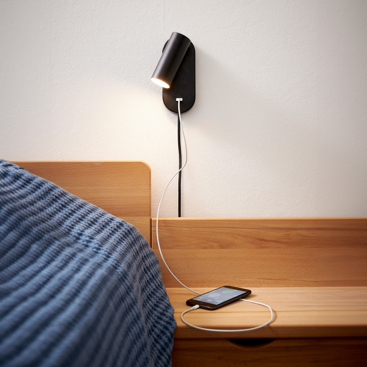 Nielsen Light Ego vägglampa med USB, svart