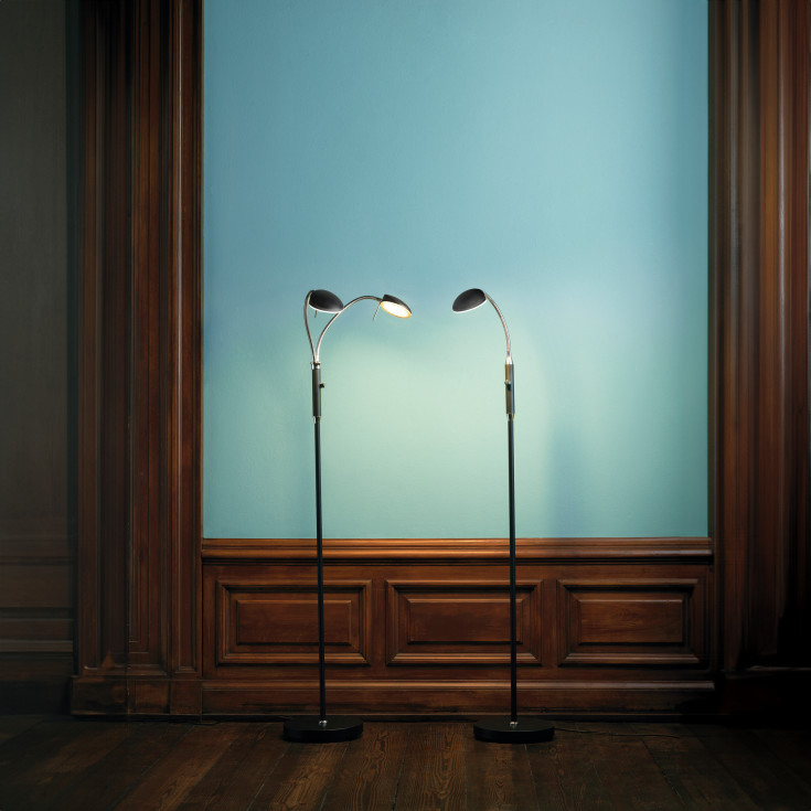 Halo Design Vegas Uplight golvlampa, svart