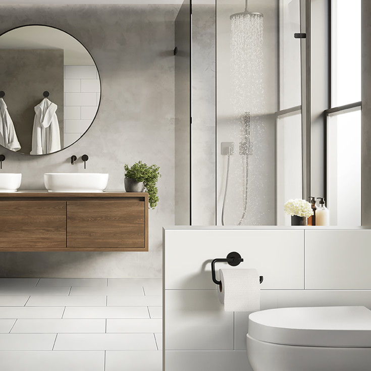 Beslagsboden toalettpappershållare, matt svart