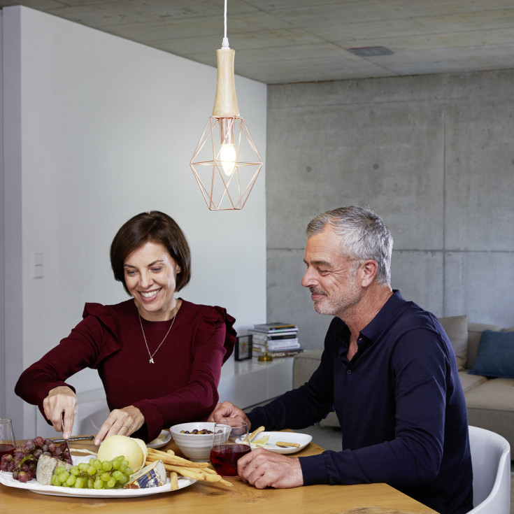 Ledvance E14 kronljuslampa, 2700K, 2,5W