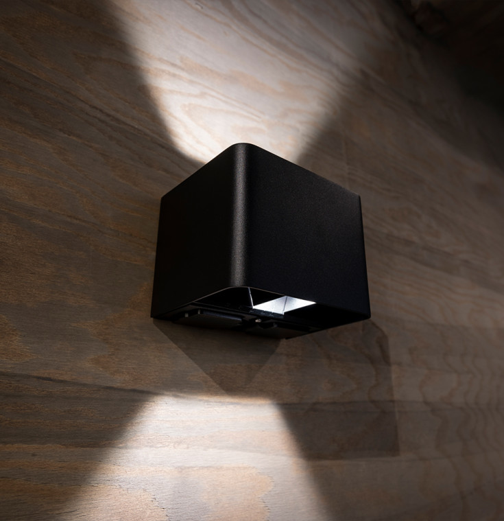 SLC Shadow 2xSchuko 2x5W 3CCT TED IP54