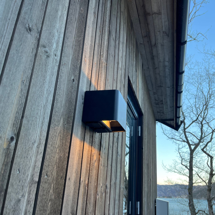 SLC Shadow 2xSchuko 2x5W 3CCT TED IP54