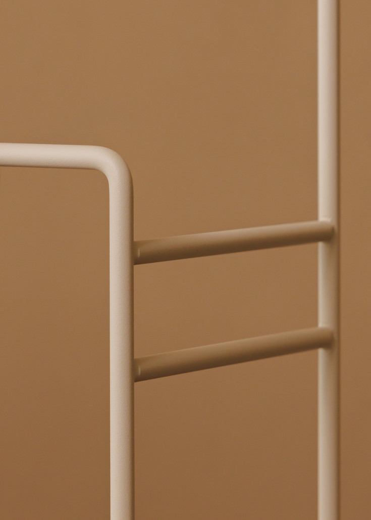 Metallbude Delaya handduksstativ, 60 cm, beige