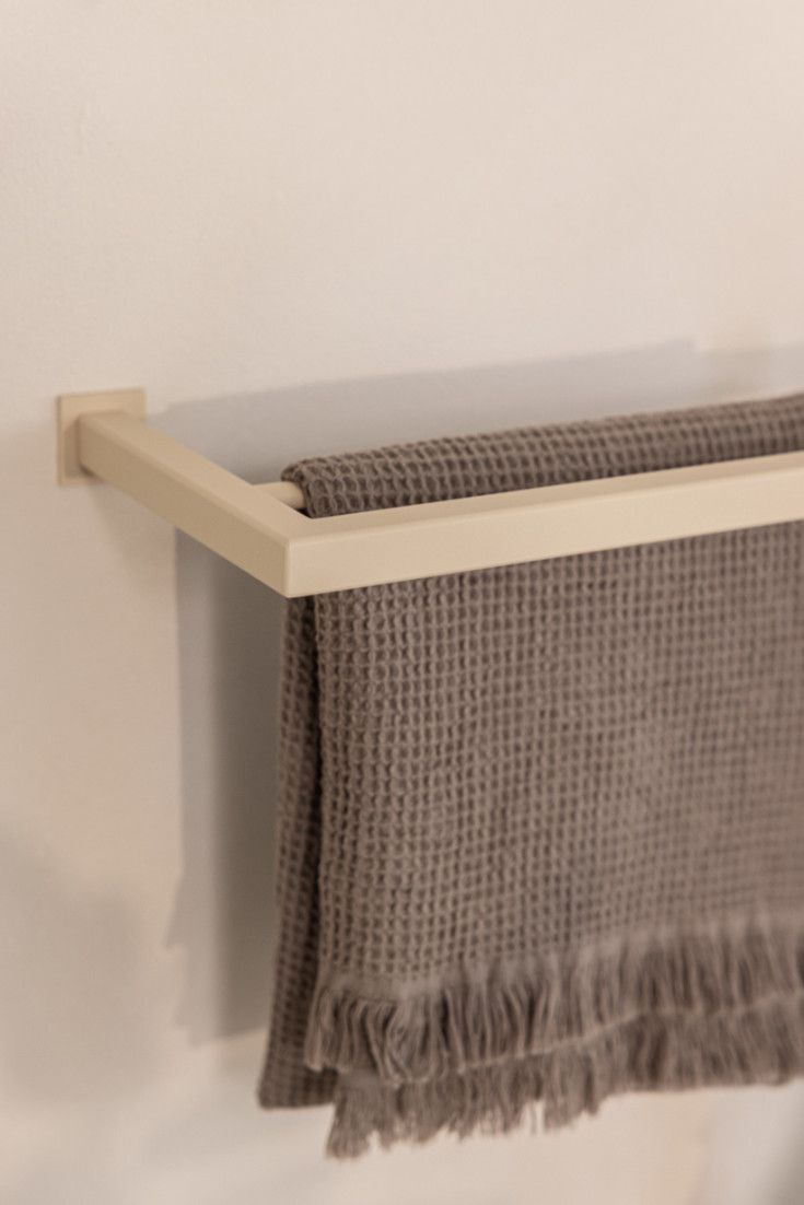 Metallbude Stenni handduksstång, 50 cm, beige
