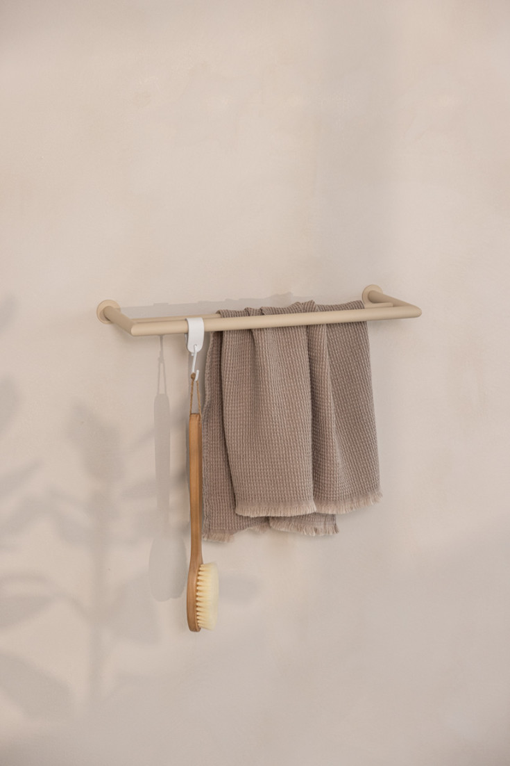 Metallbude Stenni håndklædestang, 50 cm, beige
