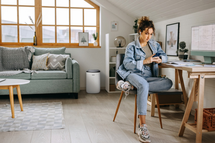 Eeese Luna avfukter og luftrenser, appstyrt, 12 liter/døgn, 50 m²