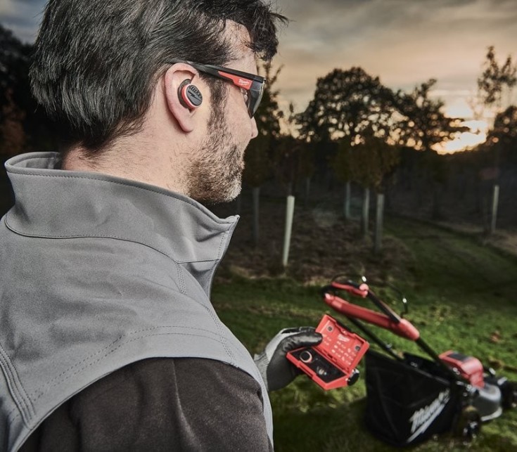 Milwaukee L4 RLEPB-301 hodetelefoner