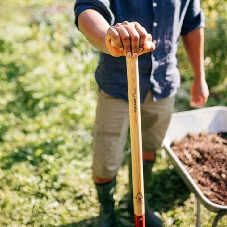 Fiskars Classic skovl, lakeret