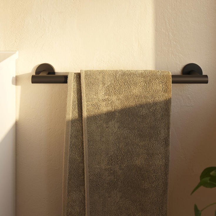 Cosmic Architect S+ håndklædestang, 46,5 cm, børstet sort pvd