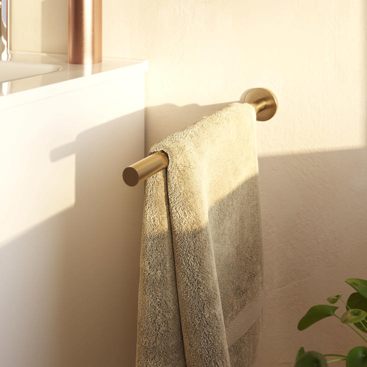 Cosmic Architect S+ håndklædestang, 40 cm, børstet guld pvd