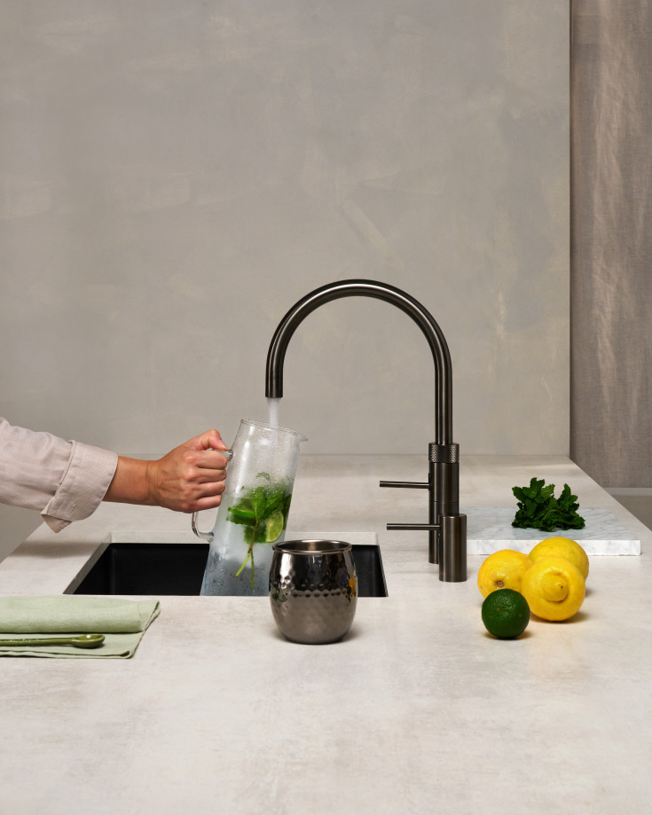 Quooker Fusion Round kjøkkenkran, med PRO3 beholder, sort krom