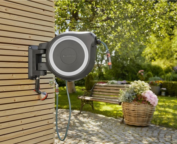 Gardena RollUp slangeboks, automatisk opprulling, 35 m, veggmontert