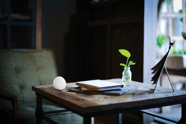 Airthings Wave Mini, måling af luftkvalitet og skimmelsvamp, hvid