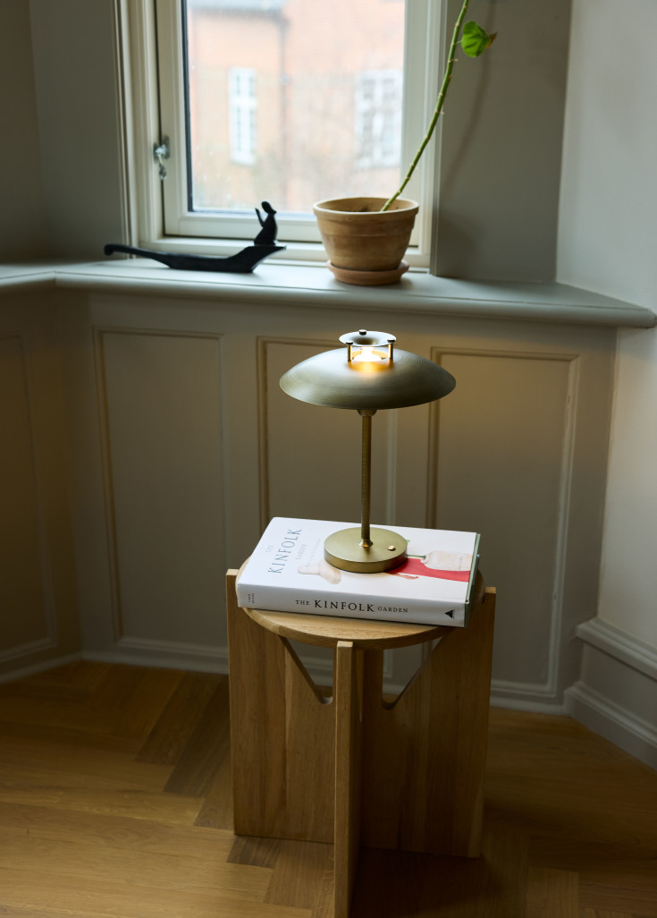 Halo Design Stepp 1-2-3 oppladbar bordlampe, messing