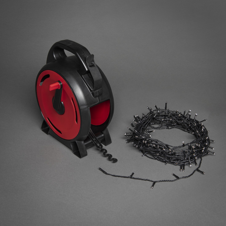 Konstsmide ljusslinga utomhus på kabeltrumma, 400 varmvita ljus, 27,93 meter