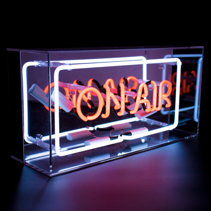 Locomocean On Air neonskylt