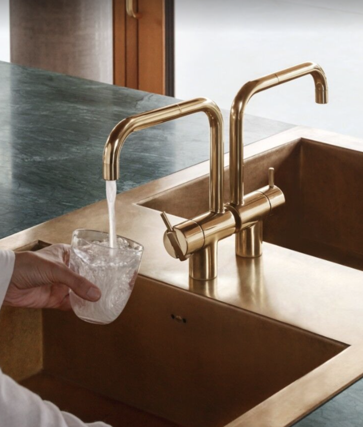 Vola KV1 køkkenarmatur, messing