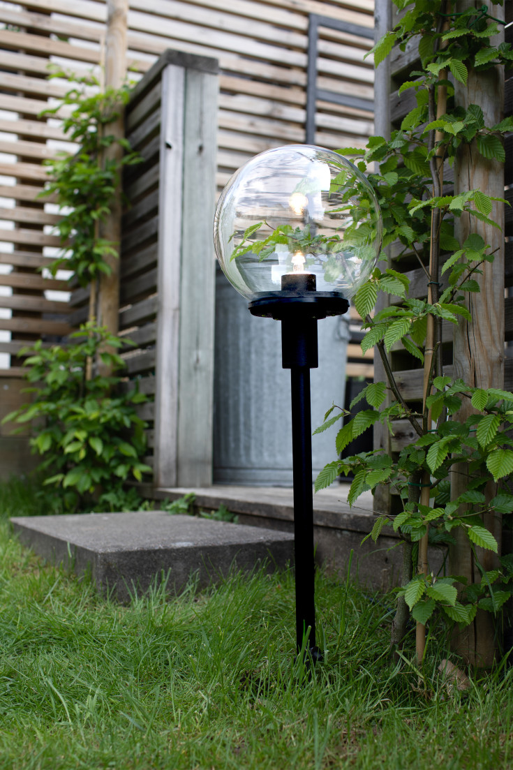 GARDEN 24 Bedlampe Kugle 60cm sort/klar