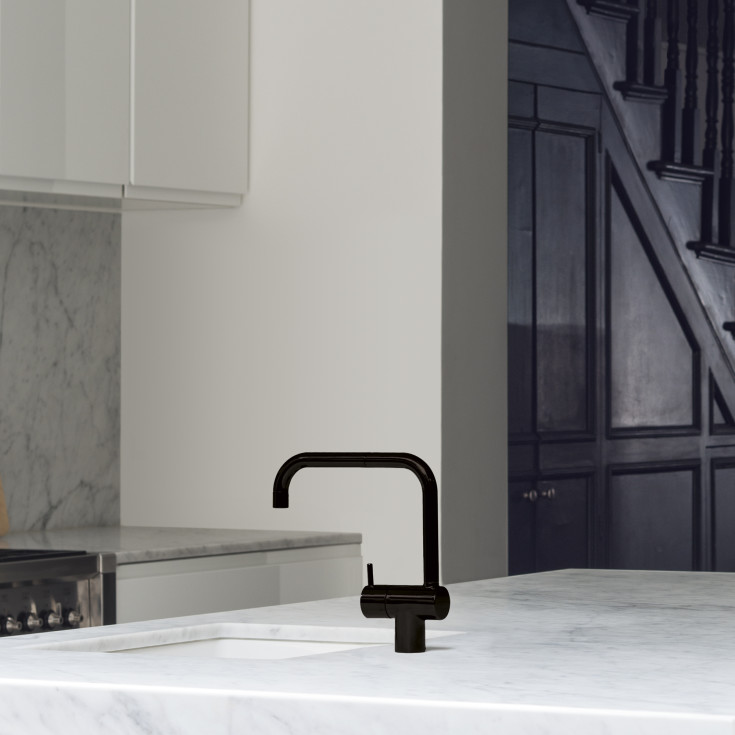 Vola KV1 köksblandare, matt svart