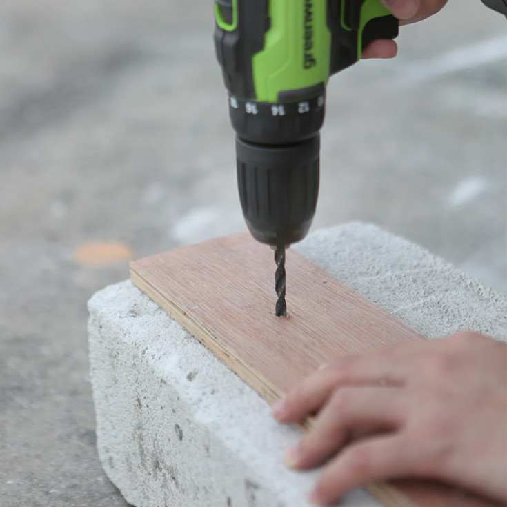 Greenworks skrutrekker 24V, 35 nm, med batteri og lader