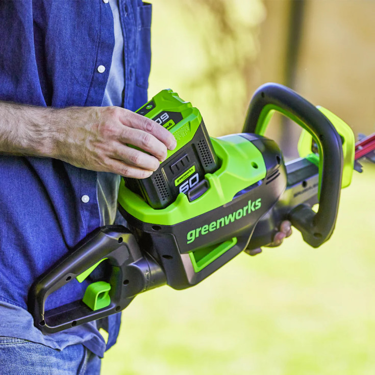 Greenworks häcksax 40V, 61 cm, med batteri och laddare