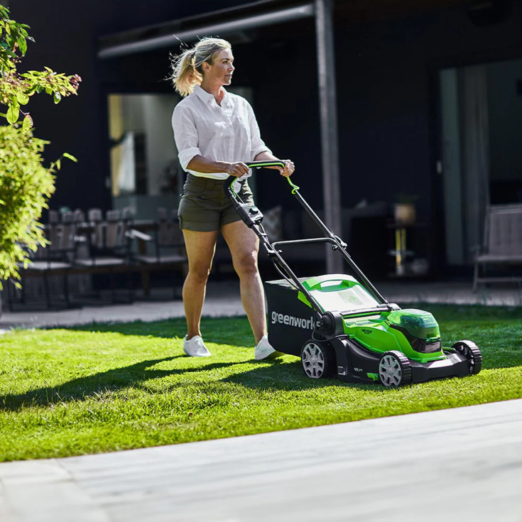 Greenworks gressklipper 24V, 41 cm, med batterier og lader