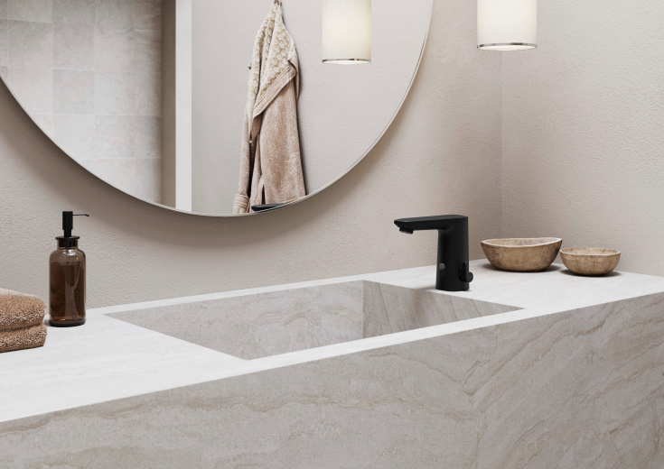 Oras Electra 92 håndvaskarmatur, berøringsfri, mat sort