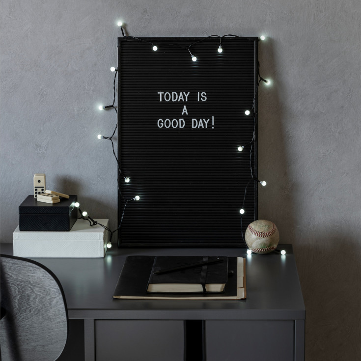 Konstsmide Cherry ljusslinga, batteri, 20 vita ljus, 1,52 meter