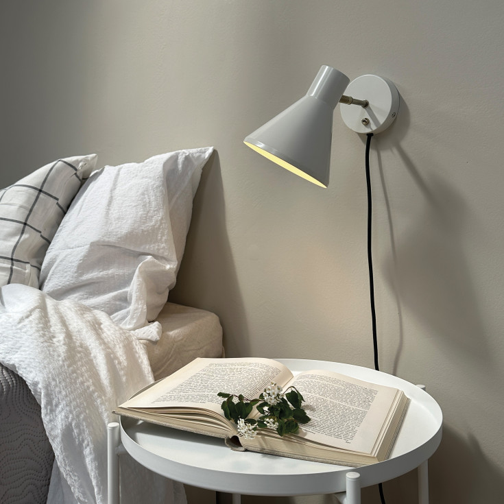 Dyberg Larsen Sleep væglampe, hvid