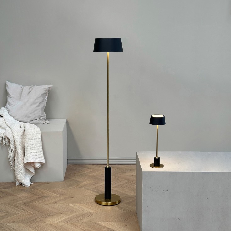 Dyberg Larsen Yoyo oppladbar gulvlampe