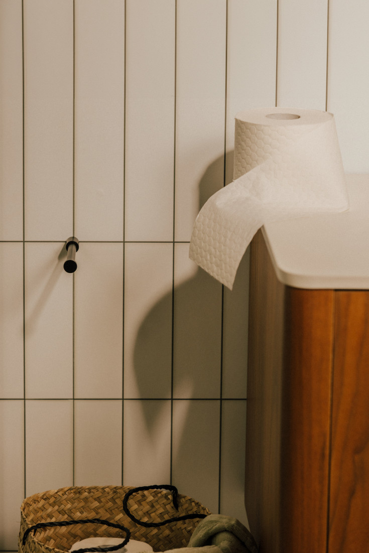 Cosmic Logic toalettpappershÄllare, matt svart