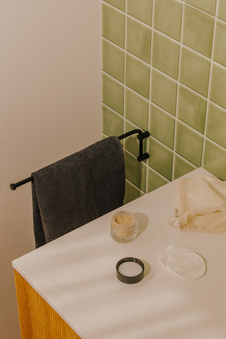 Cosmic Logic håndklædestang, 40 cm, mat sort