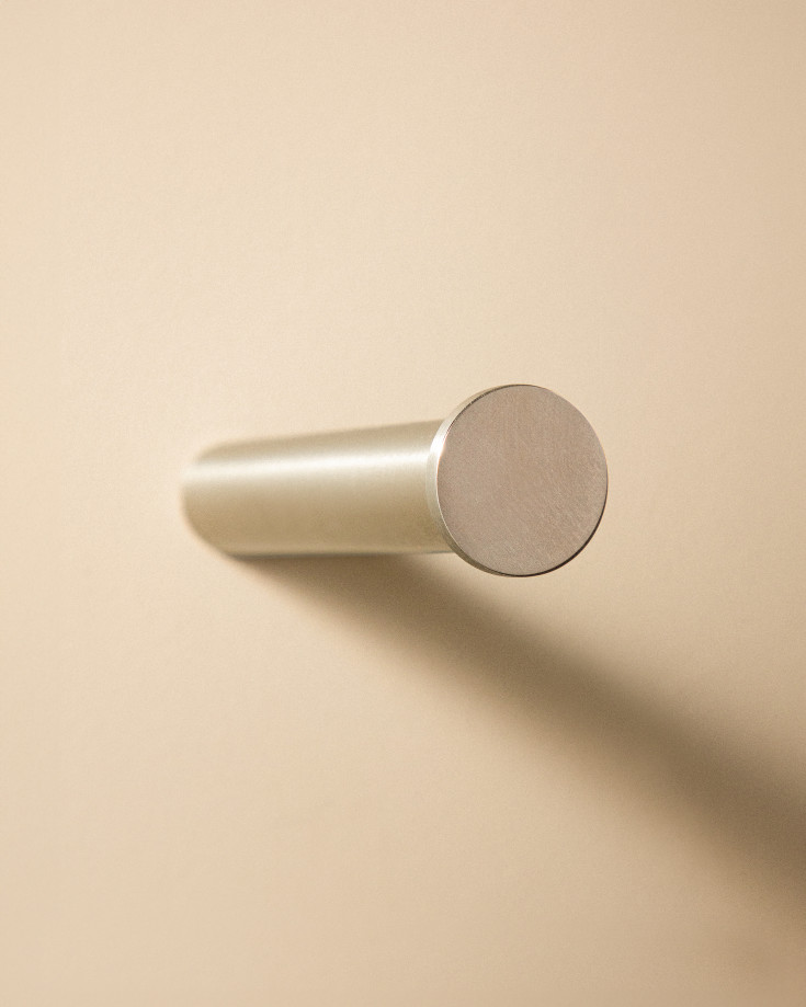 Cosmic Logic dodorullholder, polert rustfritt stål