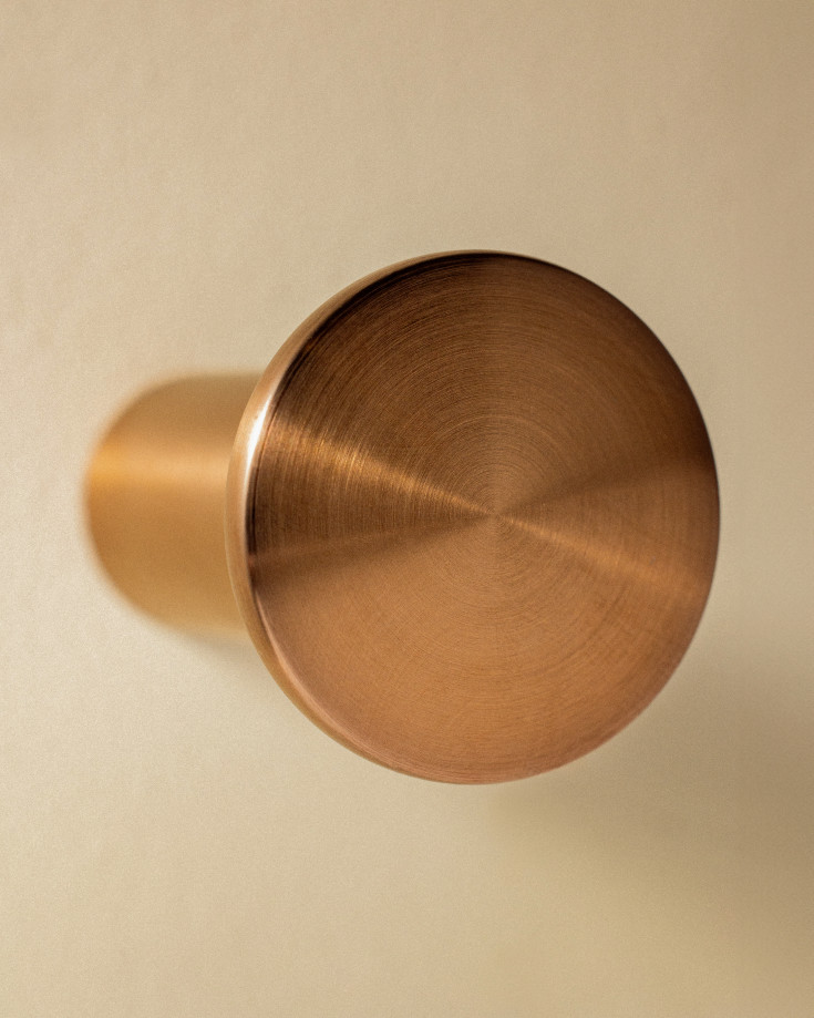 Cosmic Architect håndklædekrog, børstet kobber pvd