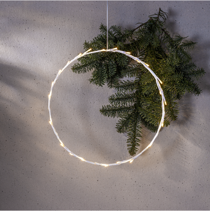 Star Trading Crispy krans med lys