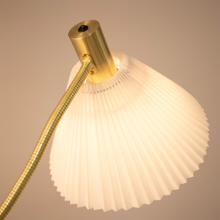 Markslöjd Mira gulvlampe, børstet messing