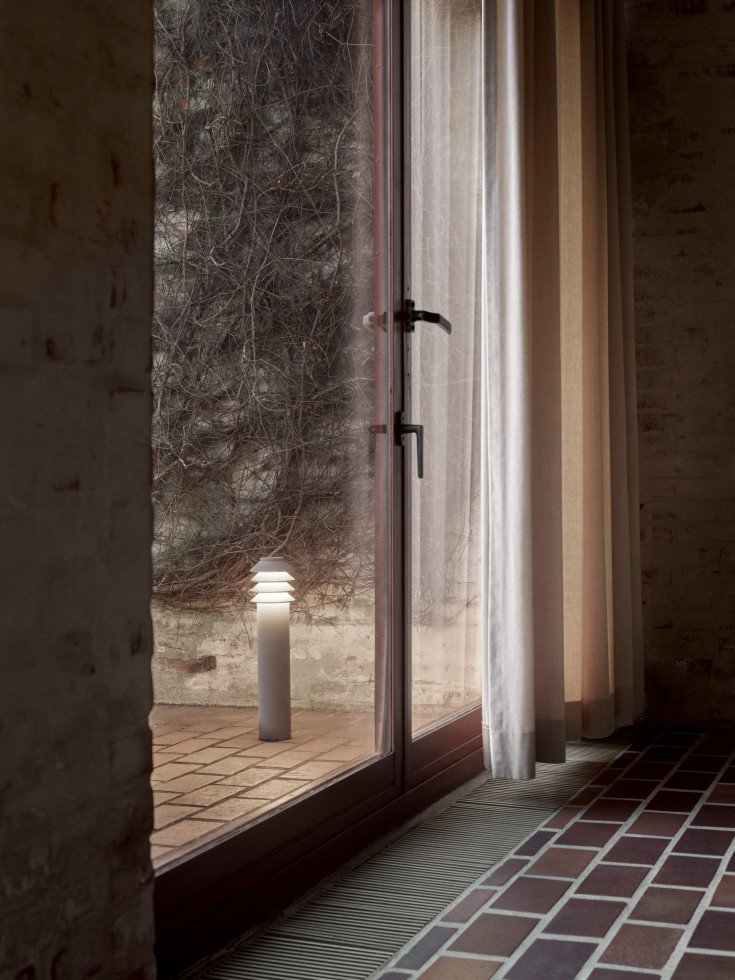 Louis Poulsen Bysted Garden pullert, base, aluminium, høy