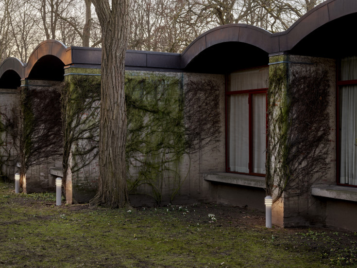 Louis Poulsen Bysted Garden pullert, base, aluminium, høy