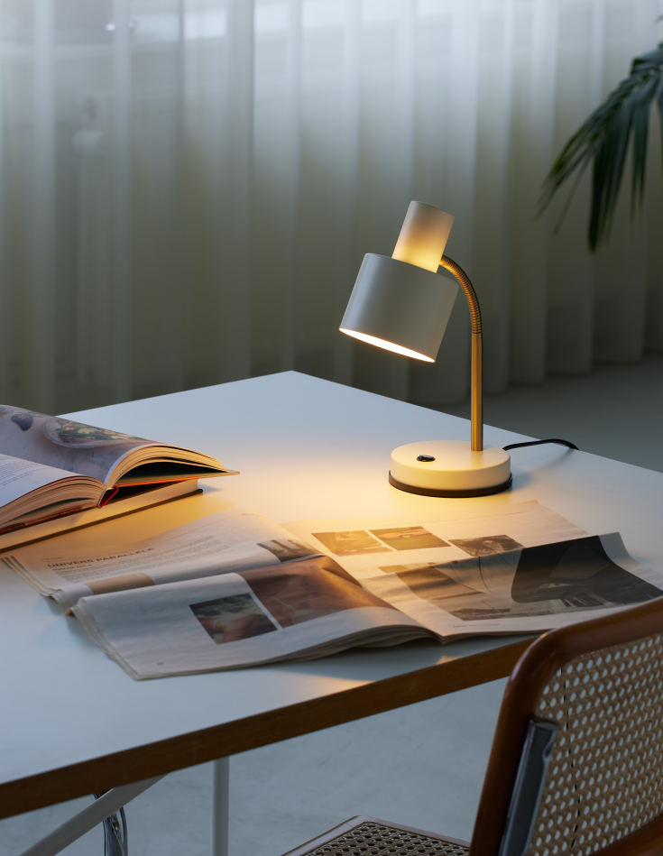 Halo Design Vogue bordslampa, beige