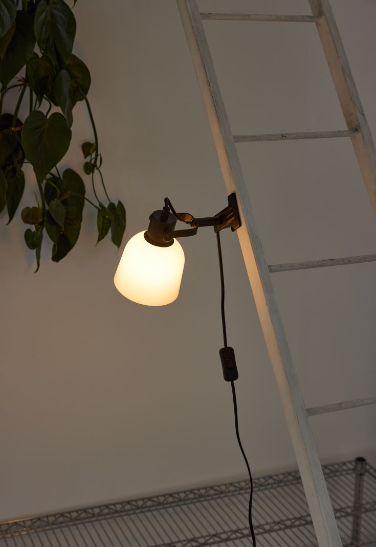 Halo Design Glow klämlampa