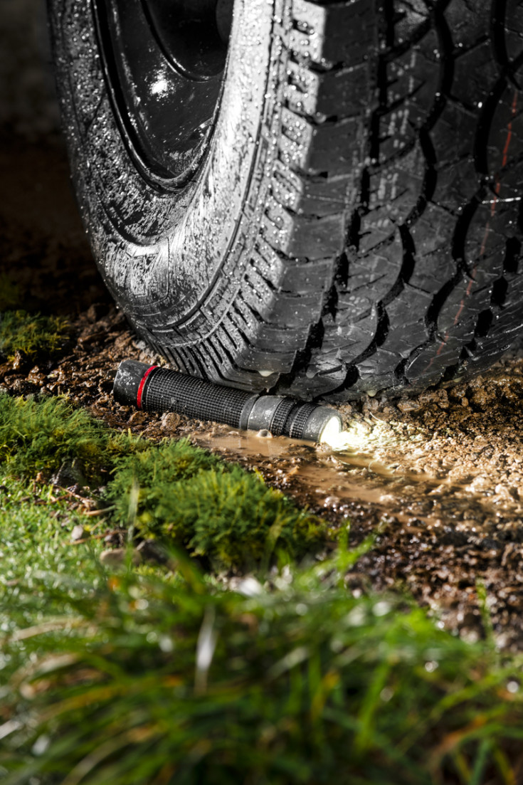 Coast GX10 ljus, vattentät, med fokus, 550 lumen