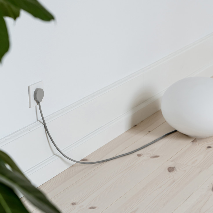 Normplugg Schuko M/J, vinkel, rund, flat, grå