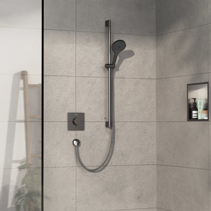 Hansgrohe ShowerSelect Comfort E dusjbatteri, sort krom
