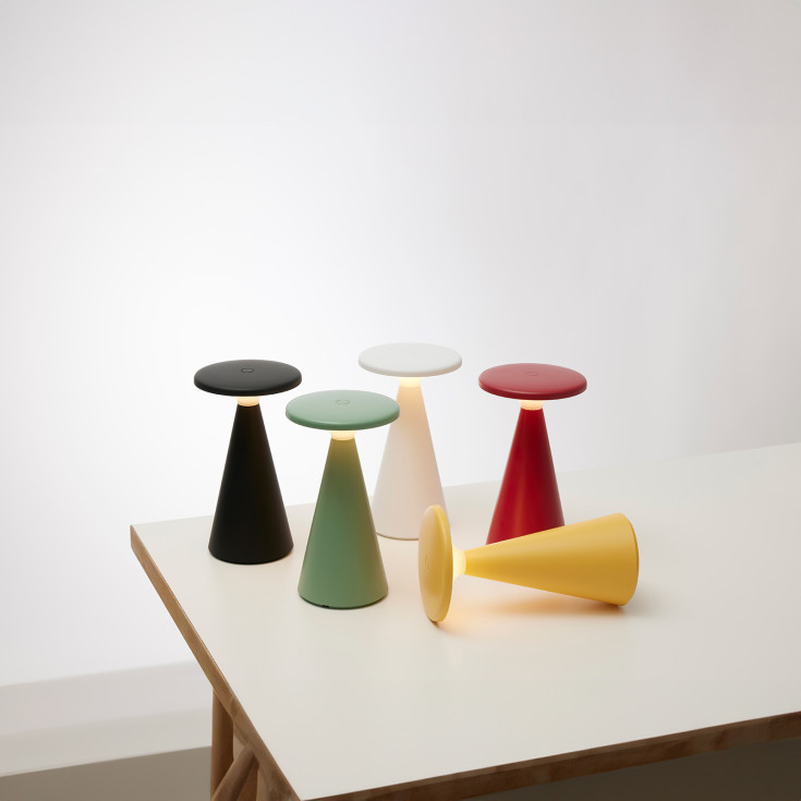 Nielsen Light Nyhavn oppladbar bordlampe, hvit