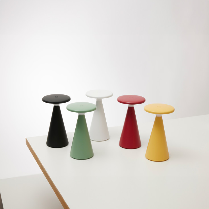 Nielsen Light Nyhavn oppladbar bordlampe, hvit