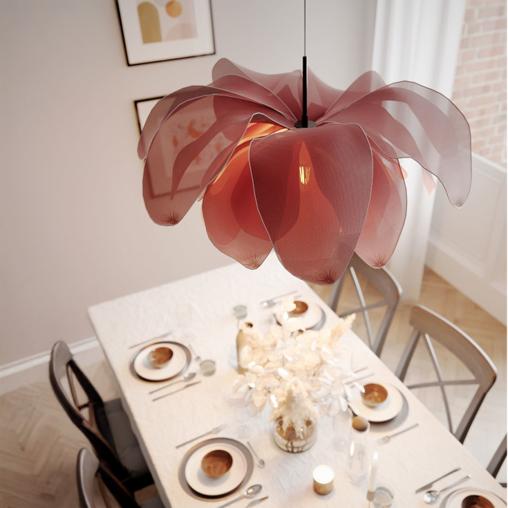 LOU LOU taklampa i rosa tyg Ø 80 cm H 59 cm från By Rydéns