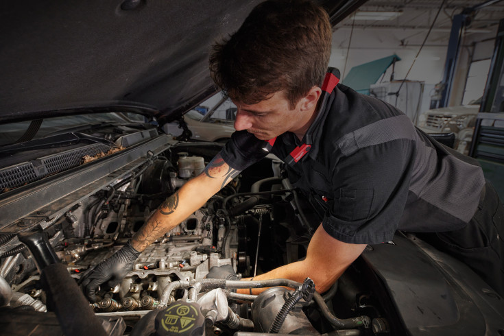 Milwaukee LED-halslampe, 3,0 Ah, med oppladbart USB-batteri